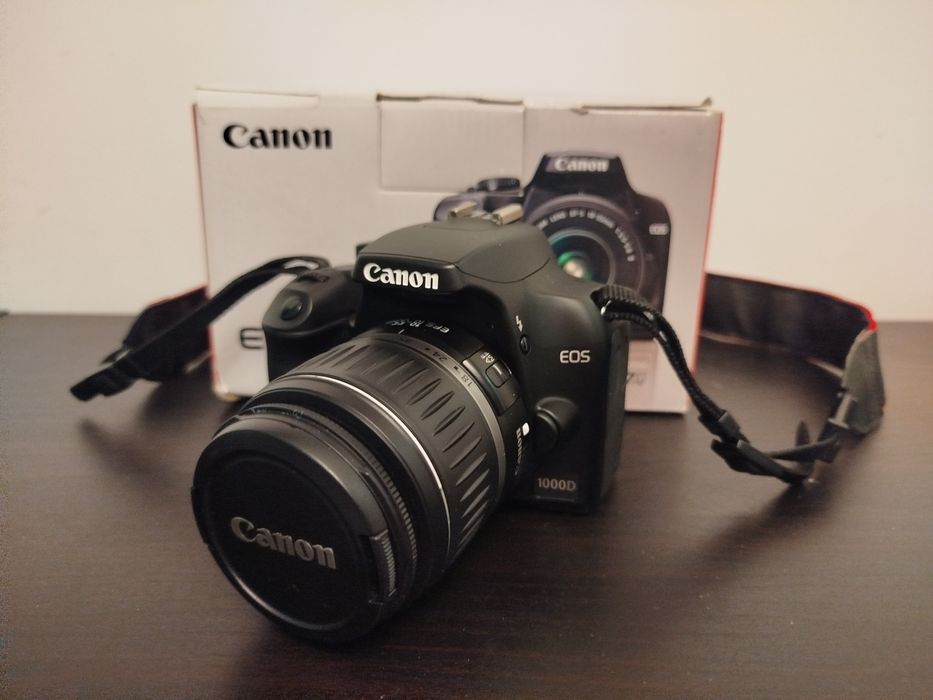 Фотоаппарат Canon 1000d