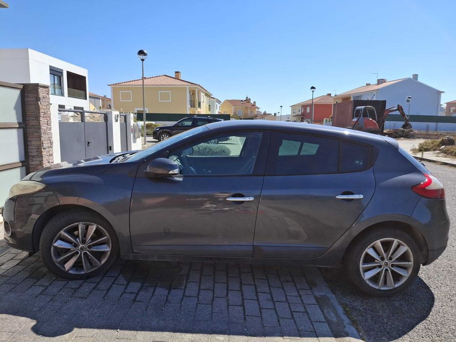 Renault Megane 2010 1.5 dci — photo 3