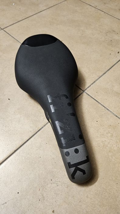 Siodełko fizik tundra 2