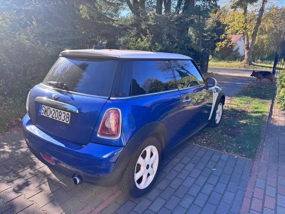 Mini Cooper 1.6 benzyna