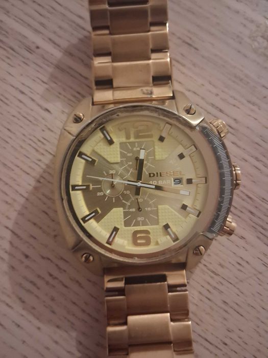 Relogio Diesel dourado