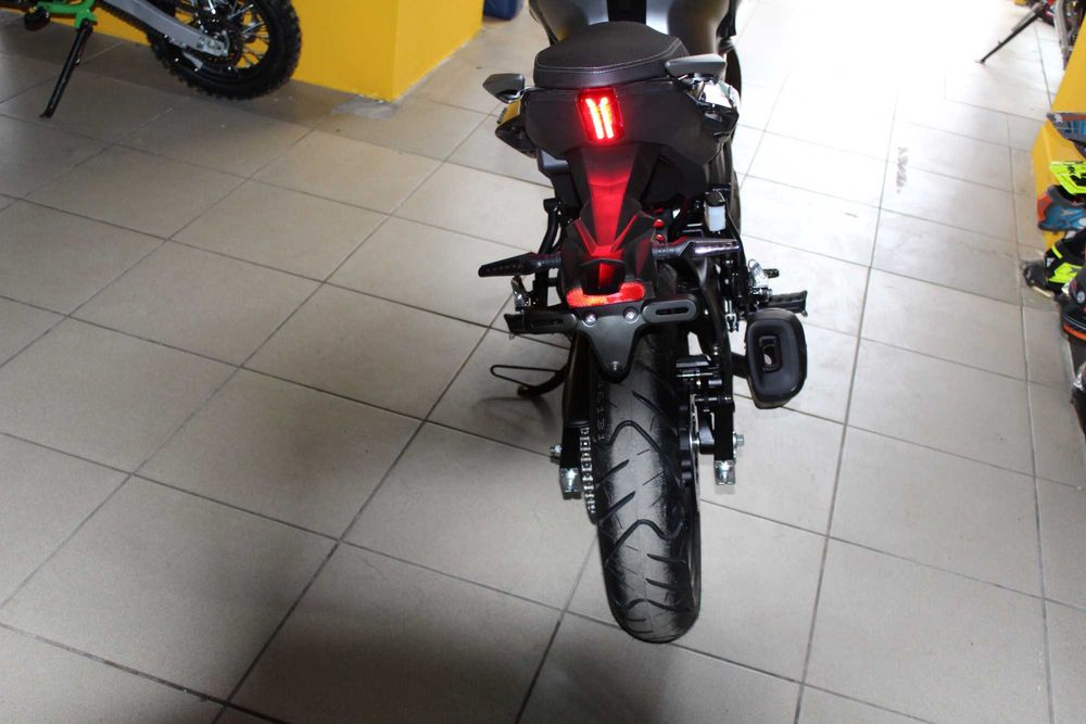 Мотоцикл LONCIN LX250-15D CR4 NEW (двигун LC171YMM)
