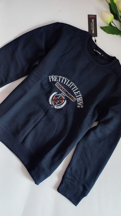 світшот prettylittlething