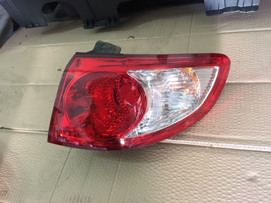 Фонарь задний правый внешний,стоп правий Hyundai Santa Fe 06-09
