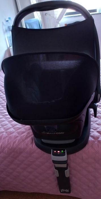 Carrinho Bebeconfort Nova4 Grey + Ovo CabrioFix Maxi Cosi + Isofix