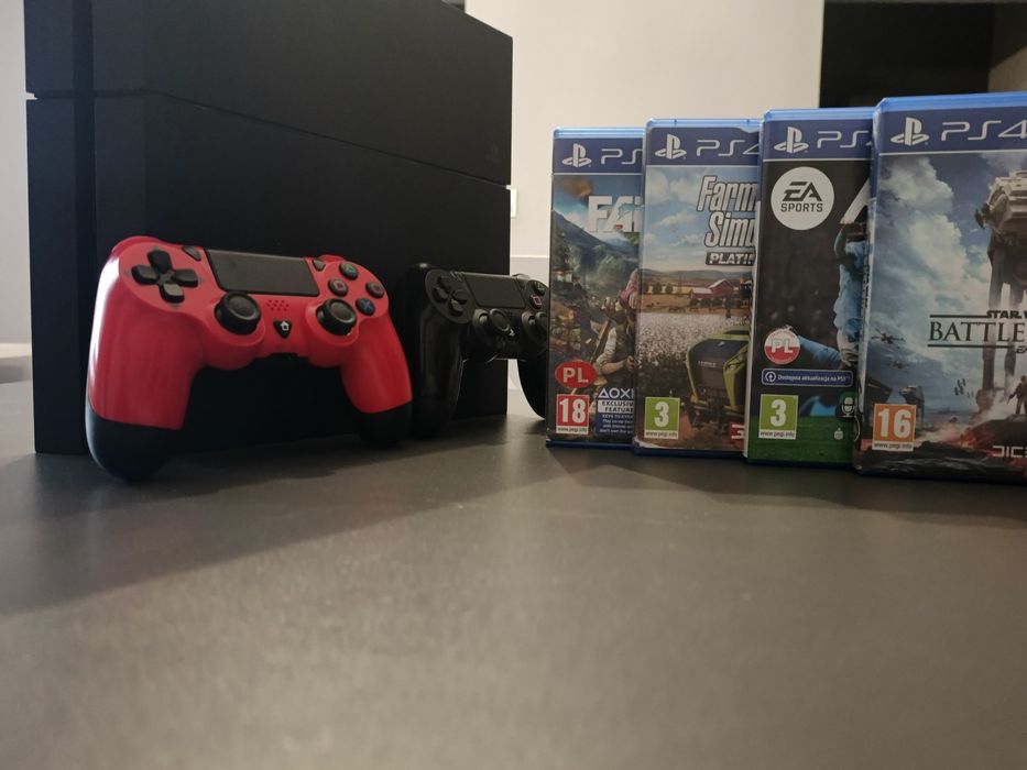 PlayStation4 sprzedam.