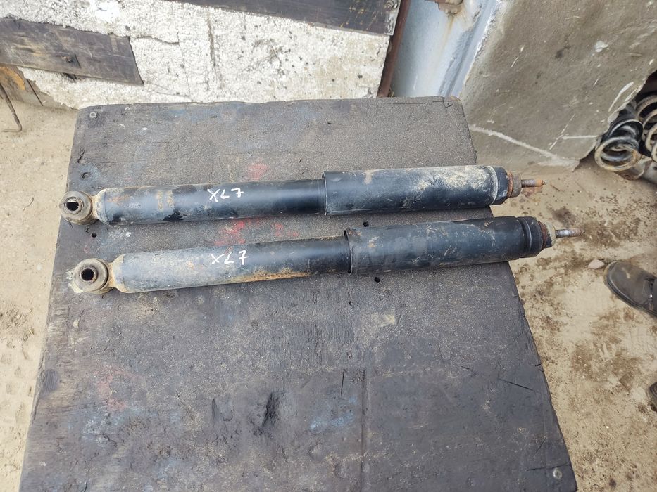 Amortyzatory tył Suzuki grand Vitara I xl7
