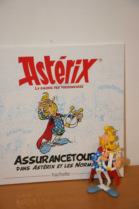 Assurancetourix "Astérix - La Galerie des Personnages".