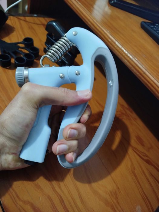 Hand Grip Fortalecimento de antebraço ajustável 10 a 100Kg Gym Ginásio