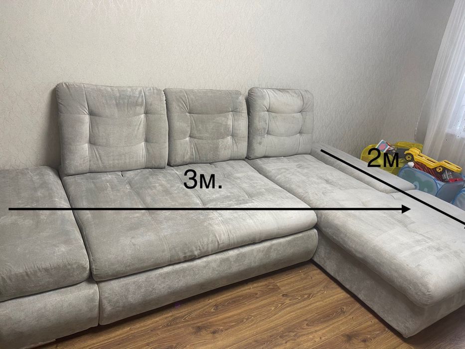 ТЕРМІНОВО продам диван