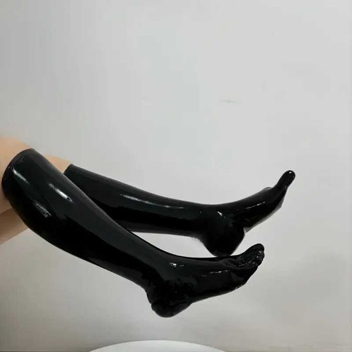 Skarpety Lateksowe latex czarne osobno palce długie Roz: L