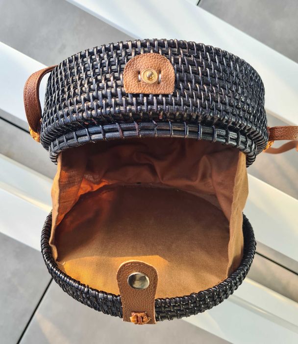 Bolsa Carteira Palhinha entrelaçada Preta redonda Mala Moda verão