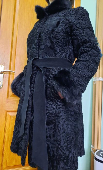 Шуба, хутро каракуль, р.46