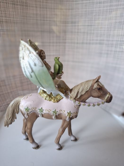 Schleich wróżka elf koń figurka
