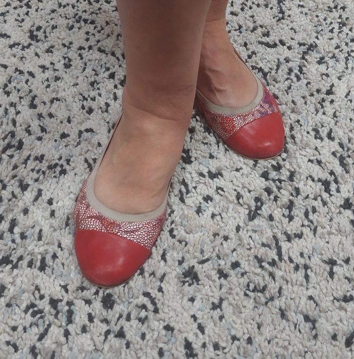 Buty damskie, baleriny skórzane, rozm. 38