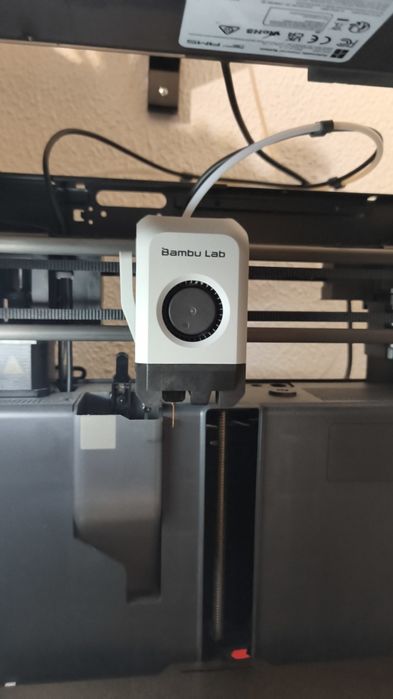 Impressora 3D Bambu Lab P1P + AMS  e acessórios