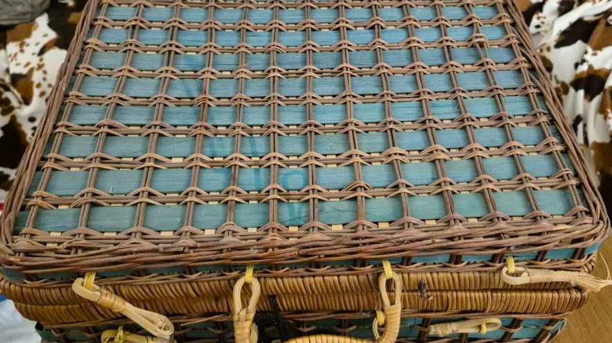 Новый чайный сервиз в подарочном чемодане