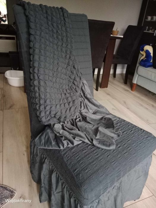 Pokrowce na krzesła gofrowane ornament