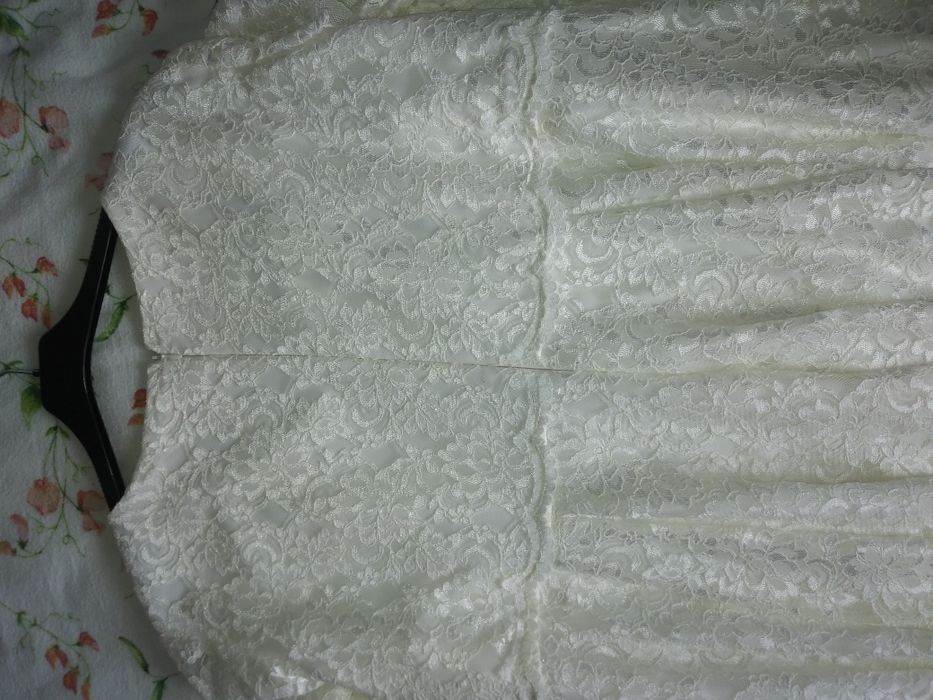 Koronkowa suknia ślubna 56