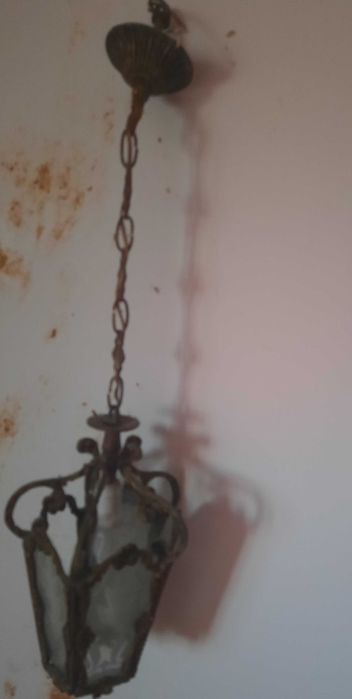 Vendo candeeiro/lanterna de tecto antigo