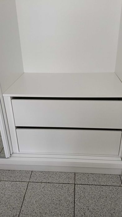 Roupeiro de Qualidade – Espaço e Estilo no Seu Quarto