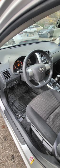 Продам автомобіль Toyota Corolla