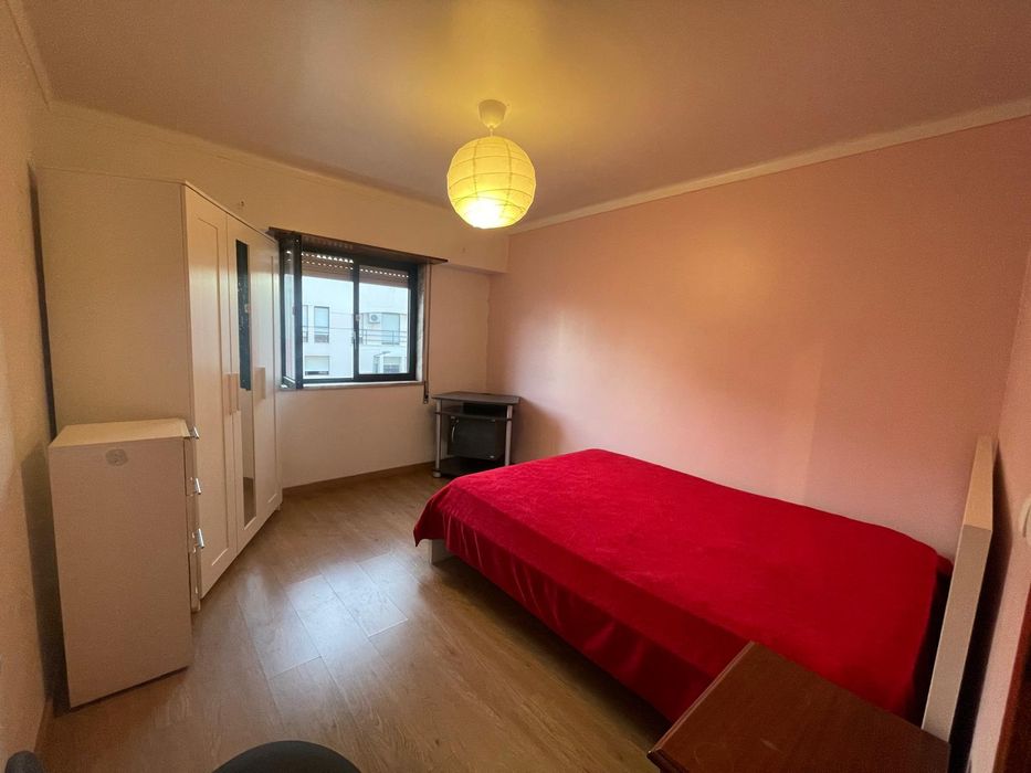Quarto para arrendar