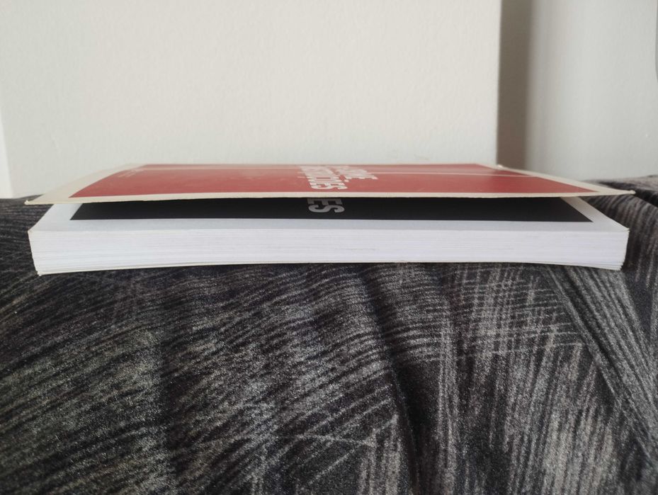 Droga - Crime, descontruções
Laura M. Nunes
Com marcas