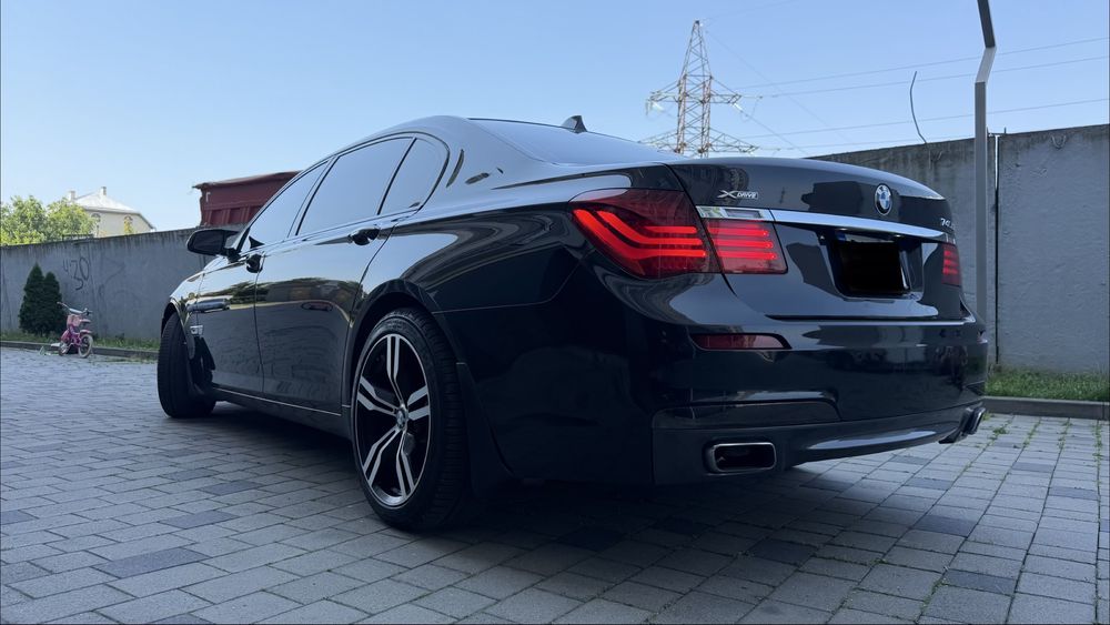 Продам BMW 740Li
