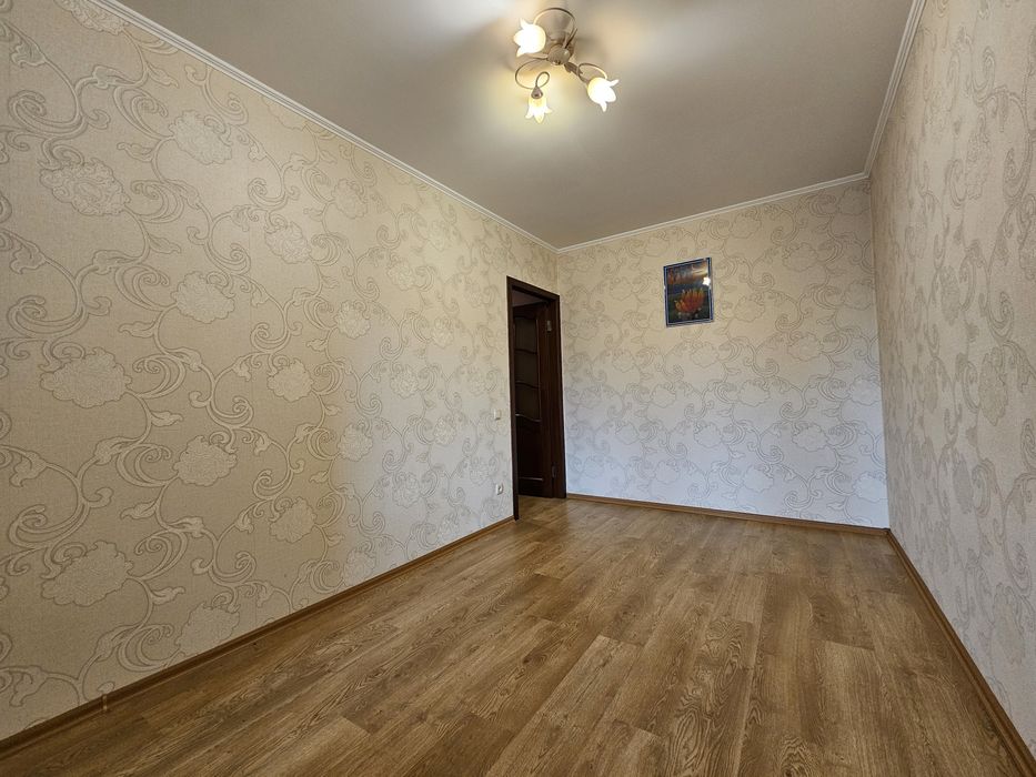 Продам 3 к квартиру на Тополе в кирпичном доме