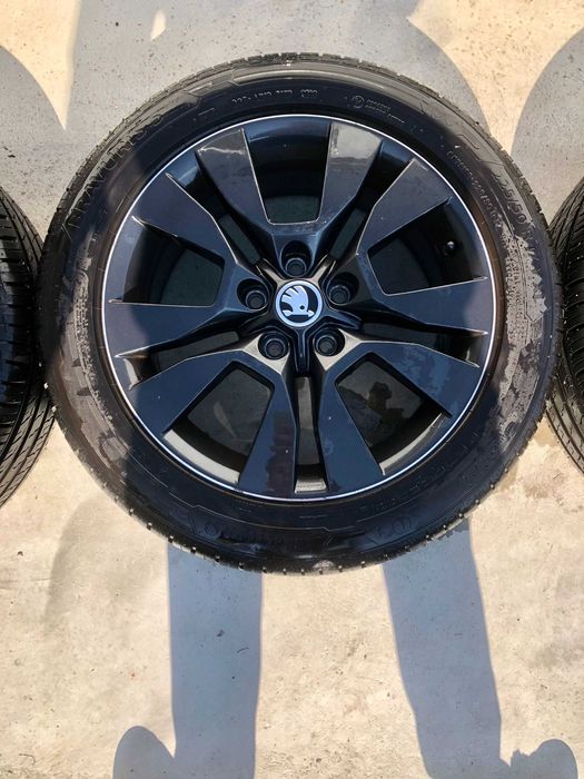 Koła, felgi crystal black Skoda 225/50 R17 Y XL (17 cali)