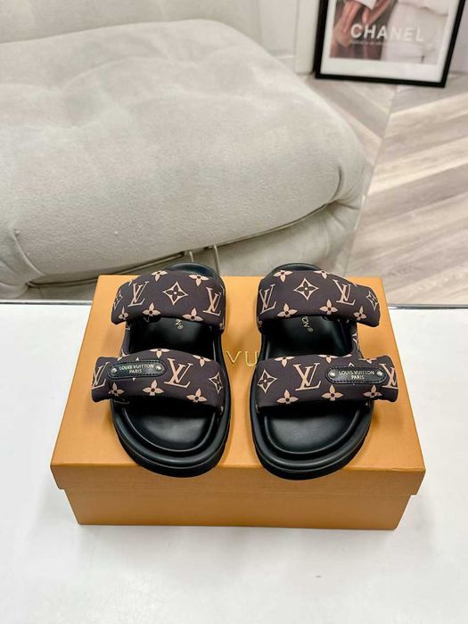 Buty, sandaly klapki Louis Vuitton, skora od reki 29042