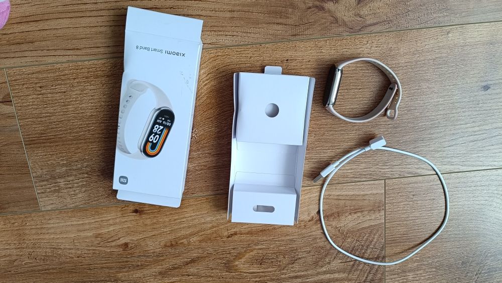 Фітнес браслет Xiaomi Mi band 8
