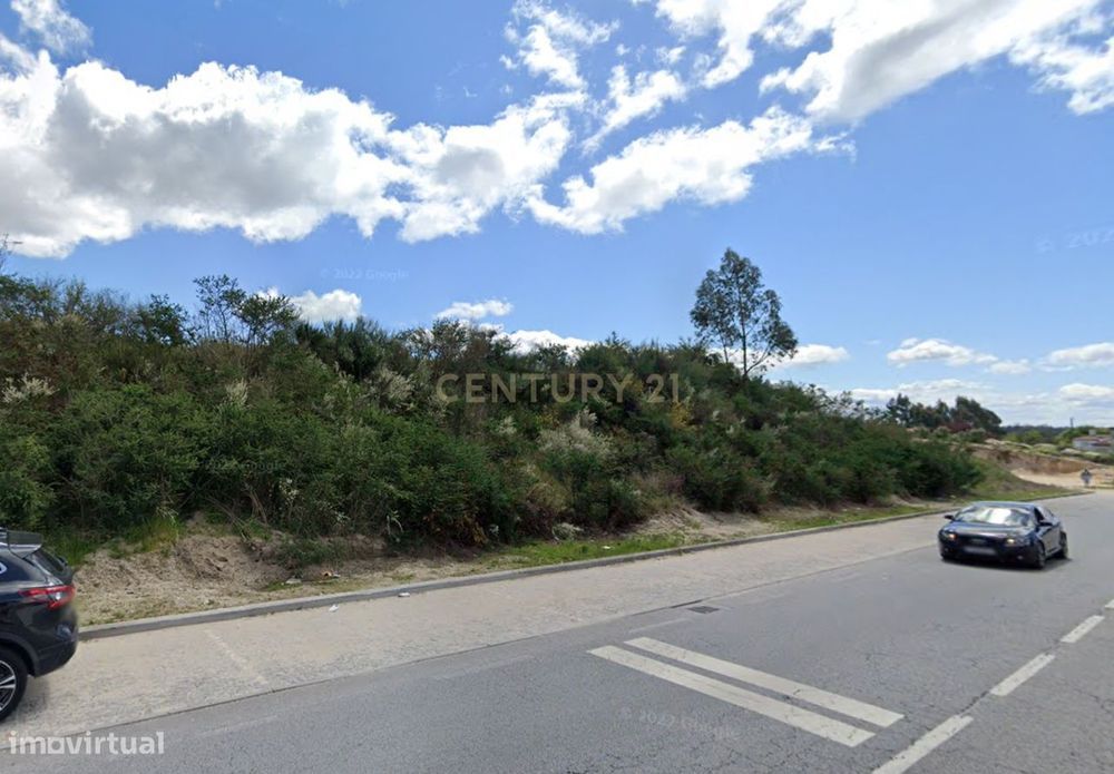 Terreno industrial com 2 842m2, no Polo 6, em Freamunde, Paços de Ferr