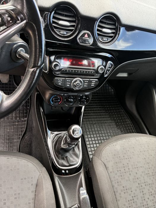 Opel adam rok 2017 poj 1.2 przeb 111tys