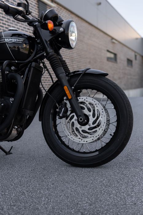 2022 Triumph Bonneville T120 Black Edition