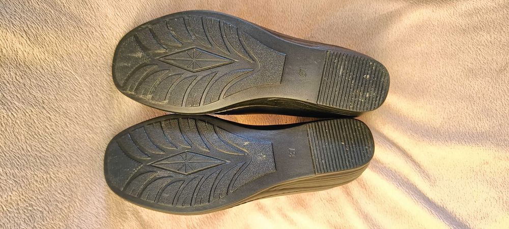 Damskie buty platformowe, skórzane. Rozmiar 37. Bardzo lekkie.