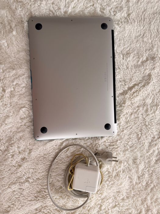 MacBook Air 256gb