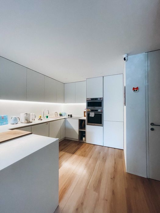 Apartamento T1+1 à venda na Rua Aurora Teixeira de Castro, 59