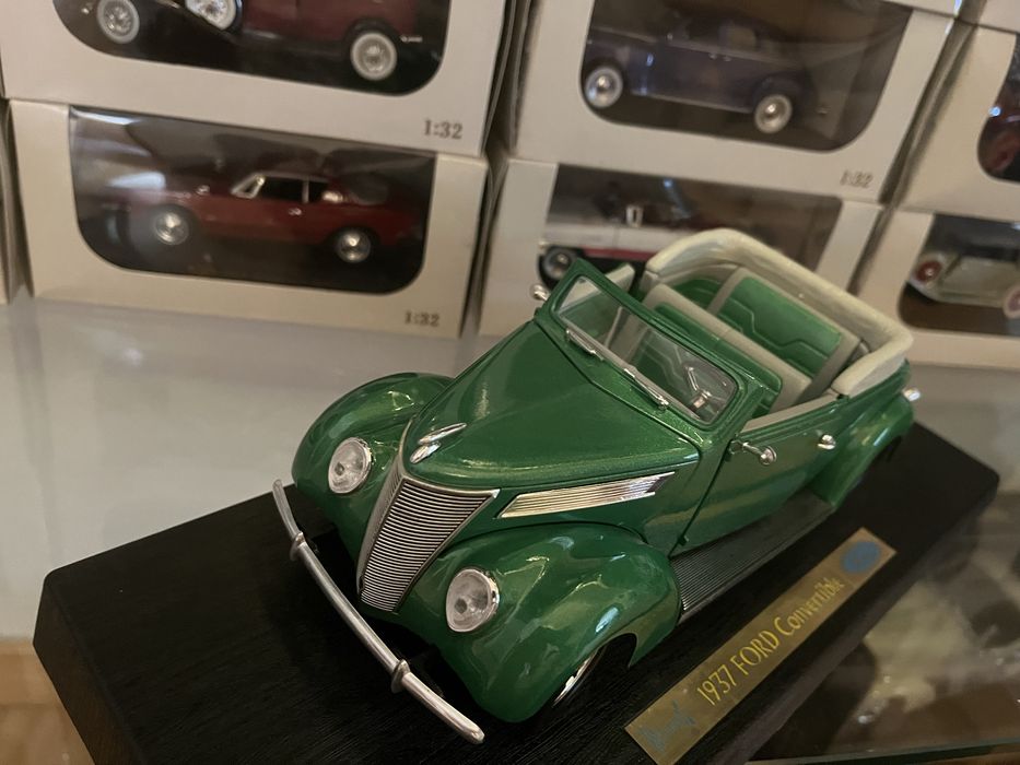 Miniatura Ford 1937 Convertible