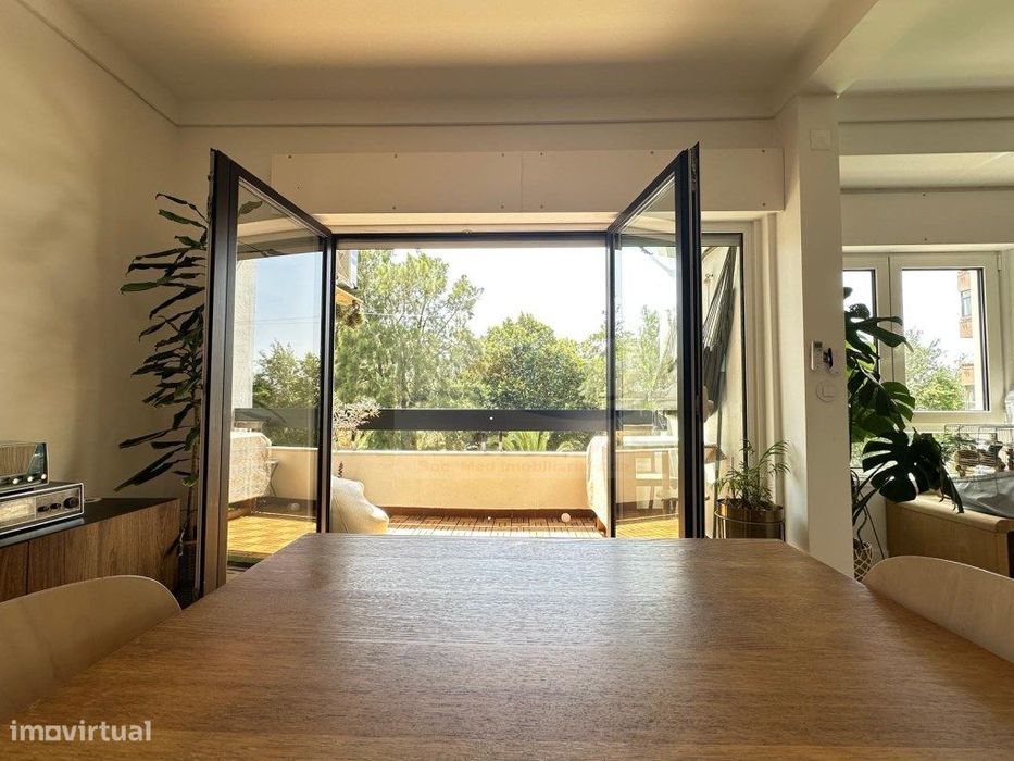 T3 Apartment for Sale in Amadora