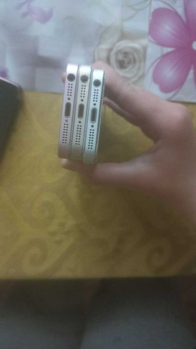 прийму у дар айфони і старі і нові