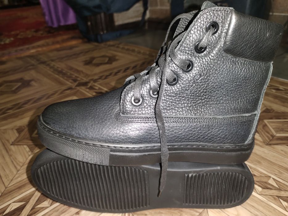 Продамо кожне взуття