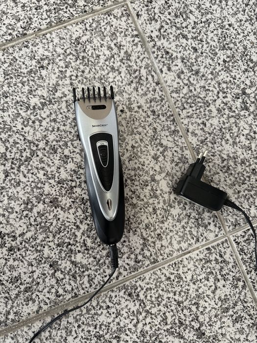 Máquina cortar cabelo vários pentes