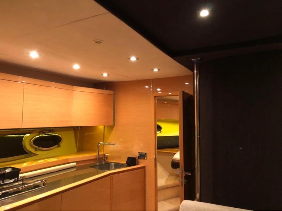 Яхта Atlantis 50