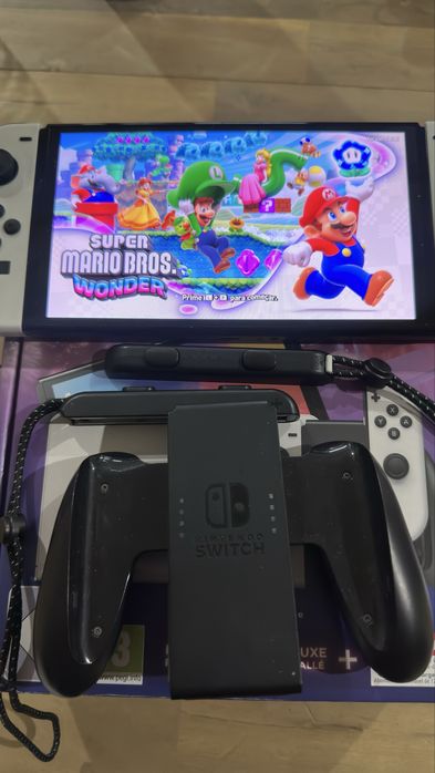 Nintendo Switch oled   Como nova !
