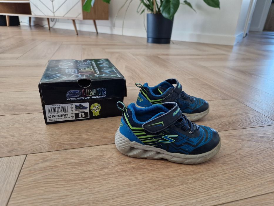 Buty chłopięce " 24 " SKECHERS S - LIGHT