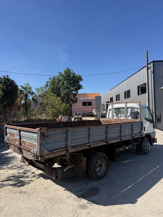 Mitsubishi Canter 3.0 tribasculante ligeira