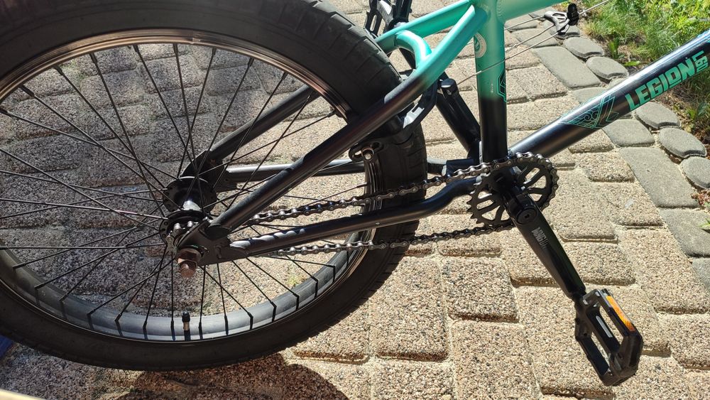 BMX Mongoose Legion L60