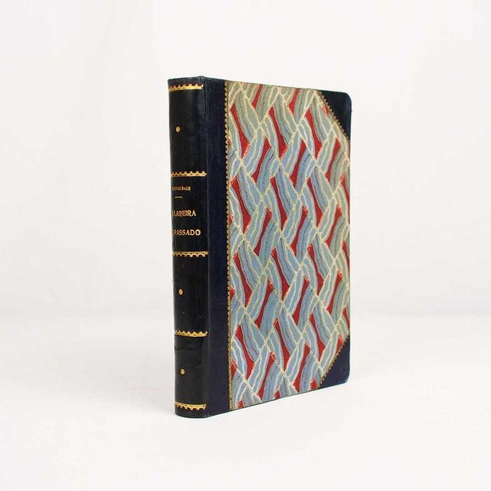 Livro "À Lareira do Passado" - Eduardo Schwalbach